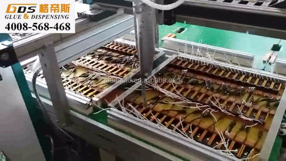 kopen Industriële lijmdoseermachine ontworpen voor consistente lijmtoepassing bij de productie van inductiekookplaten online vervaardiging