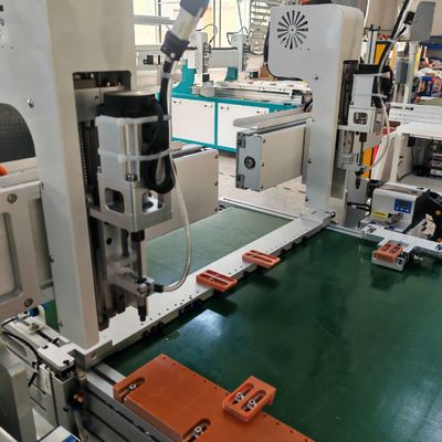 kaufen Automatische Schraubensicherungsmaschine, zugeschnitten auf die Automatisierung der Montage von 2x2-Panel-Leuchten, liefert und konsistent bei der Herstellung von LED-Panels on-line-Fertigung