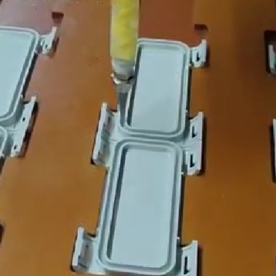 comprar Função de desgaseificação a vácuo automática para eliminar bolhas de ar Braço robótico avançado para encapsulamento preciso em máquinas de encapsulamento fabricação em linha