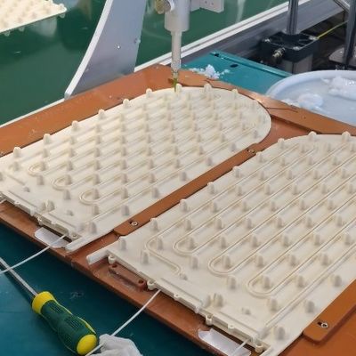 Adhesive Dispensing Equipment 500mm/sec Dispenser Robot 600*600*100mm For Electric Oven
