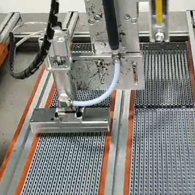 Robotic Arm Glue Potting Machine Programmable XYZ-axis for Complex Potting Paths Smart Alarm System 0-40C